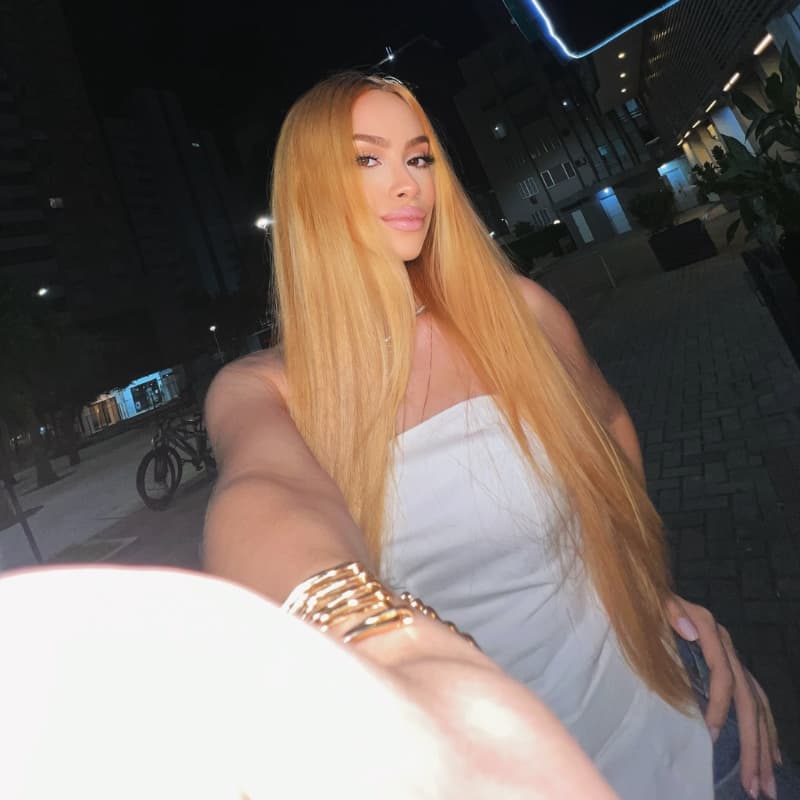 SWAY Sun-Kissed Golden Honey Blonde Bone Straight 13X4 Lace Front Human Hair Wigs