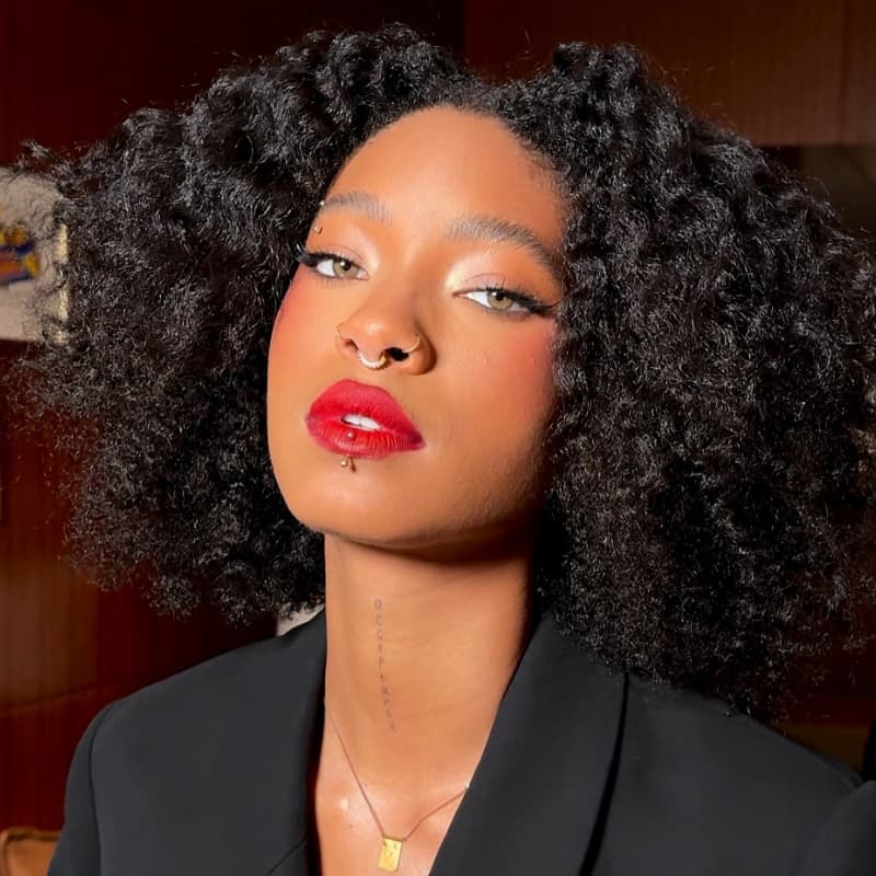 Pelucas de cabello humano Remy con encaje frontal de 13x4 y rizos sueltos de densidad 250-300 de SWAY 